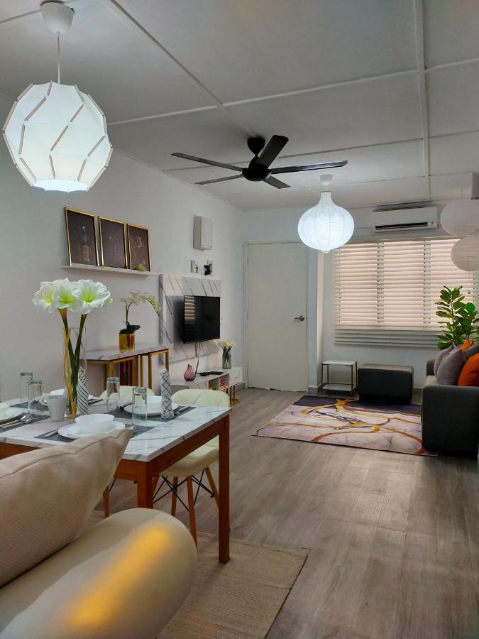 Maya Homestay Putrajaya @ Twelve Exterior photo