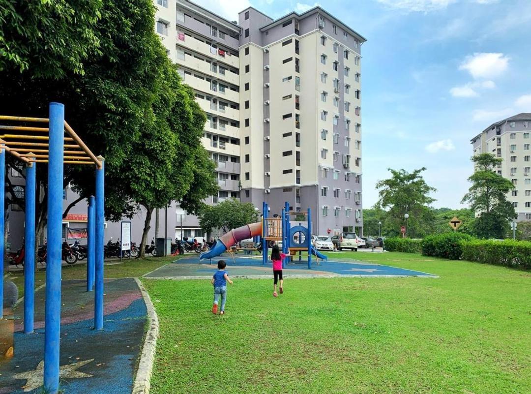 Maya Homestay Putrajaya @ Twelve Exterior photo